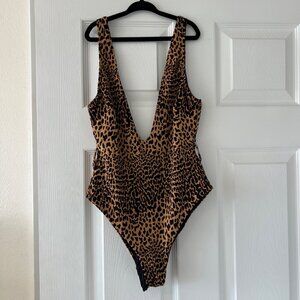 Normaillot Cheetah Leopard Plunging Neck Back One Piece Swimsuit Size XS